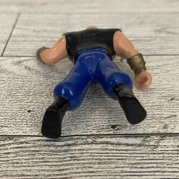 1994 Disney Aladdin King Of Thieves Thief Guard Mini Action Figure 2.75" Vintage - Picture 4 of 7